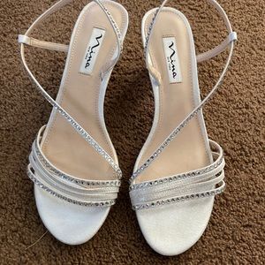 Silver Diamond Studded Nina dress shoes size 8 1/2